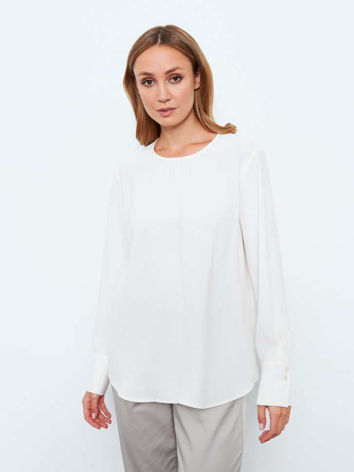 Блузка с длинными рукавами