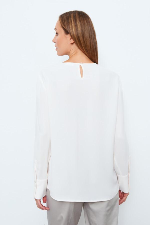 Блузка с длинными рукавами