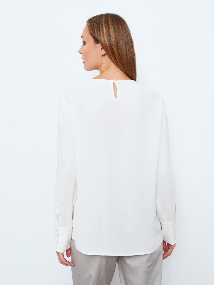 Блузка с длинными рукавами