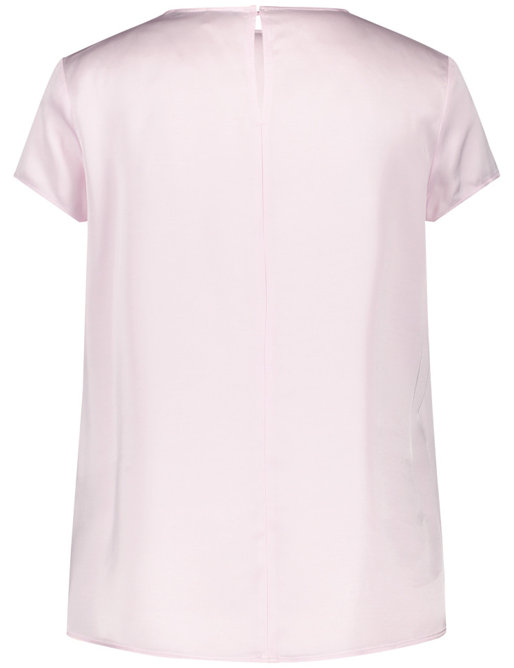 Блузка с короткими рукавами