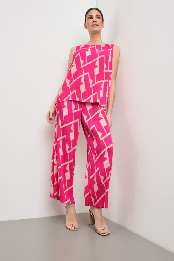 Топ из плиссированной ткани