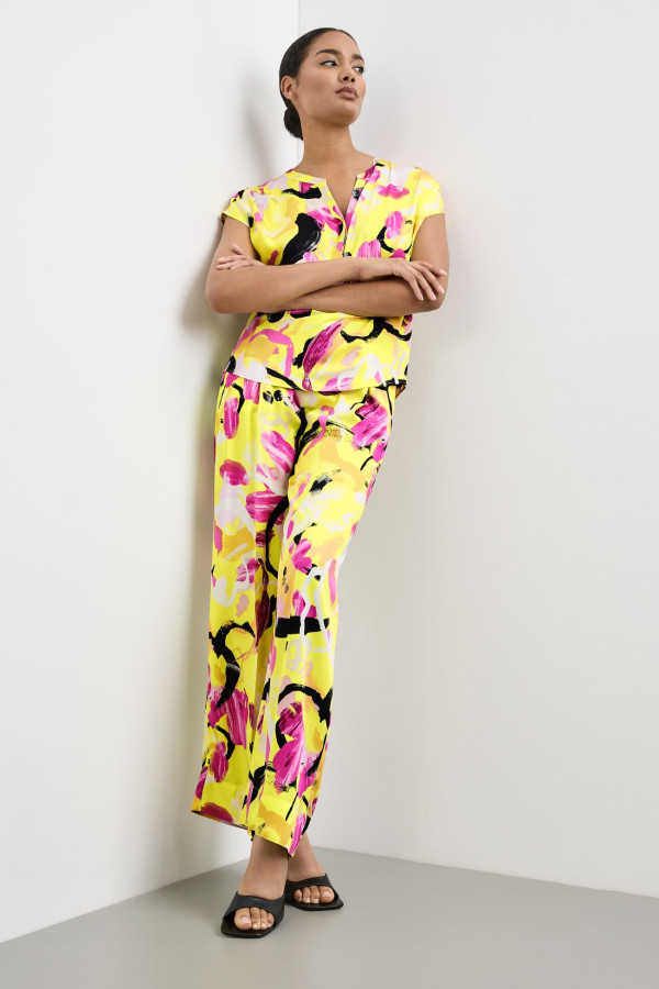 Блузка с короткими рукавами