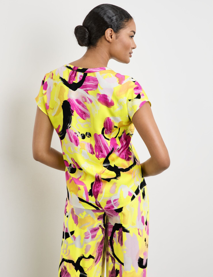 Блузка с короткими рукавами