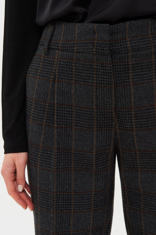 Брюки прямые в клетку