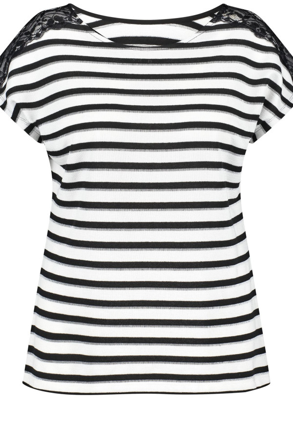 Футболка в полоску