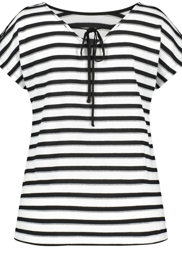 Футболка в полоску