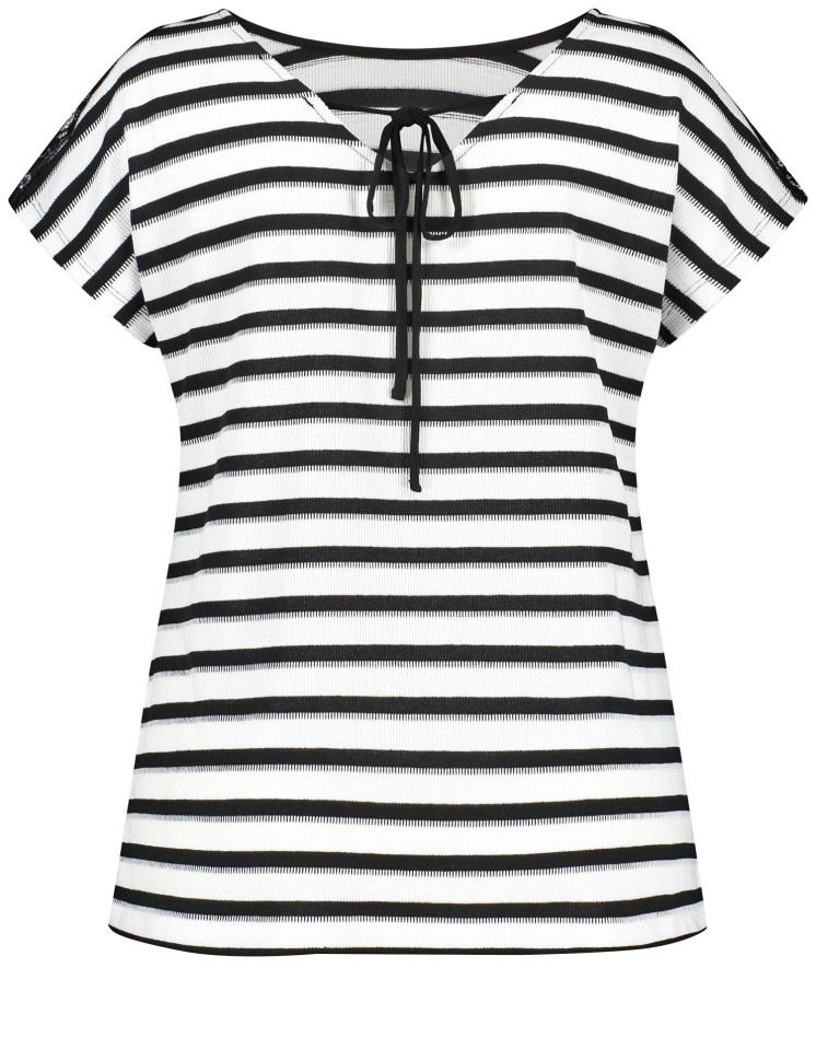 Футболка в полоску