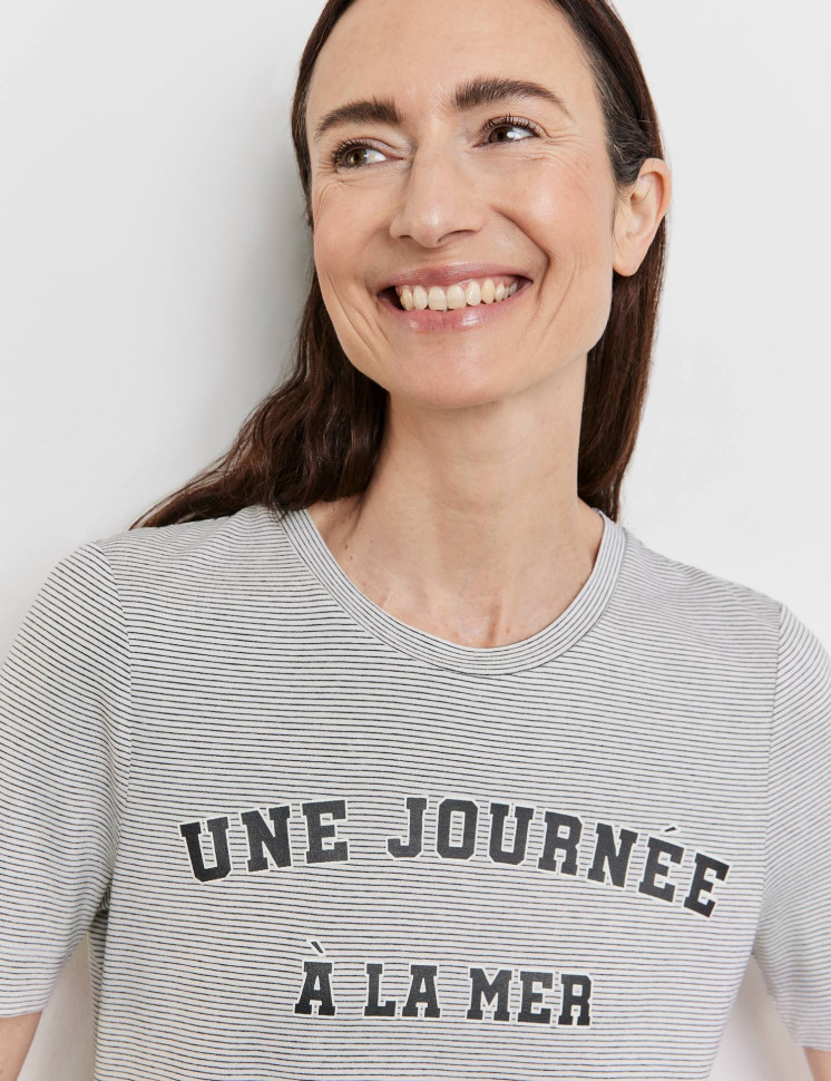 Футболка с надписью