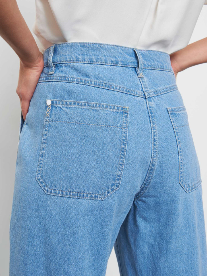 Джинсы свободного кроя