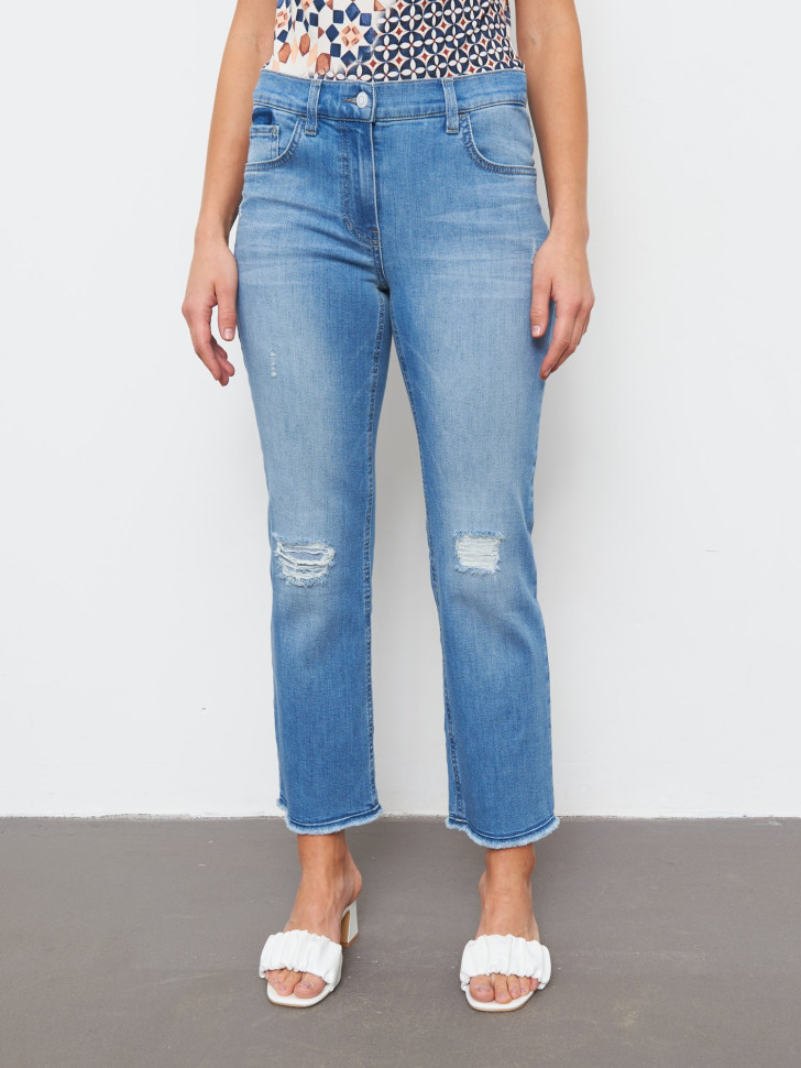 Джинсы с потертостями