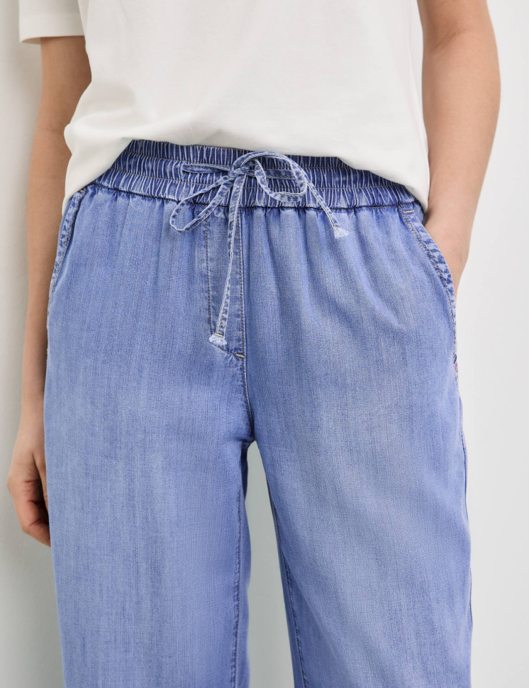 Брюки свободного кроя