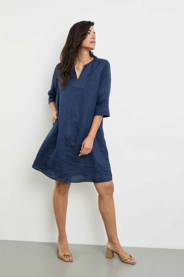 Платье изо льна