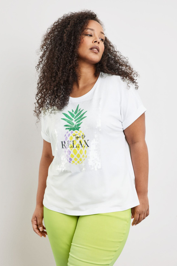 Футболка с пайетками