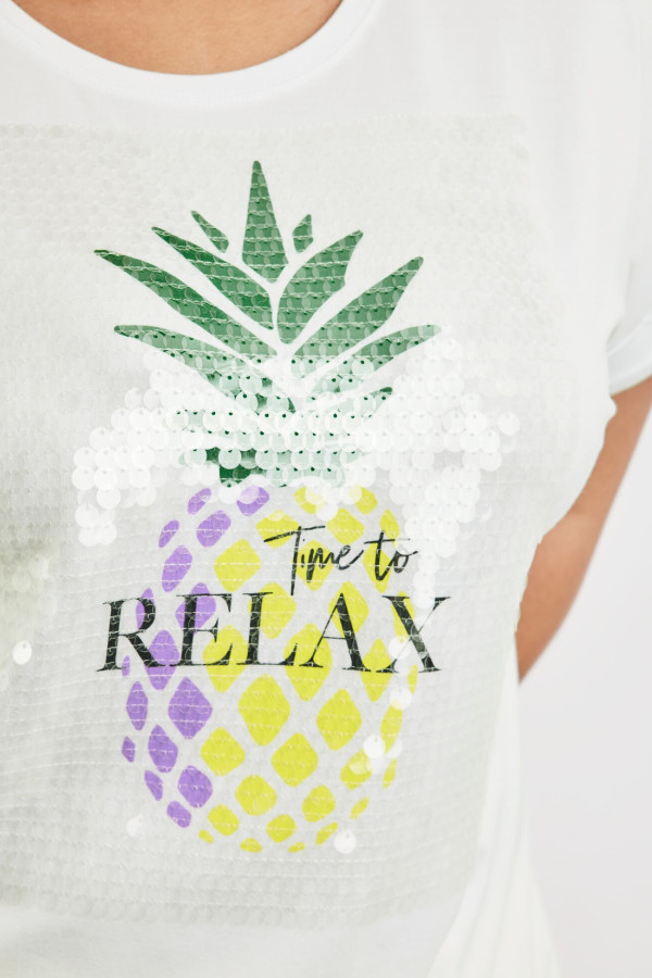 Футболка с пайетками