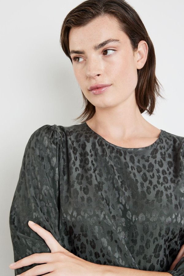 Блузка из 100% вискозы