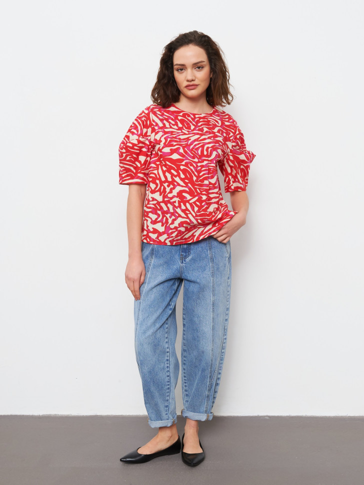 Блузка с объемными рукавами