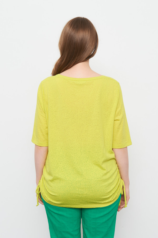 Футболка с завязками