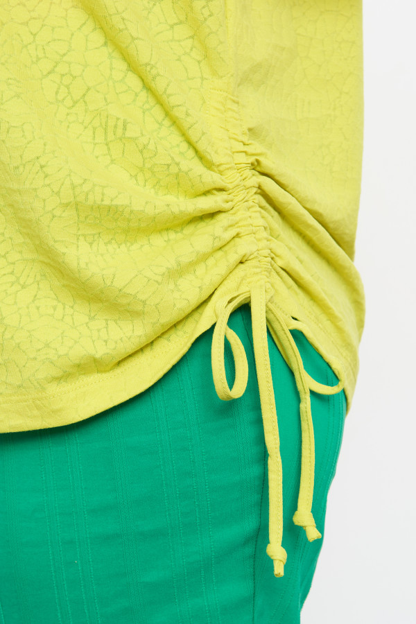 Футболка с завязками