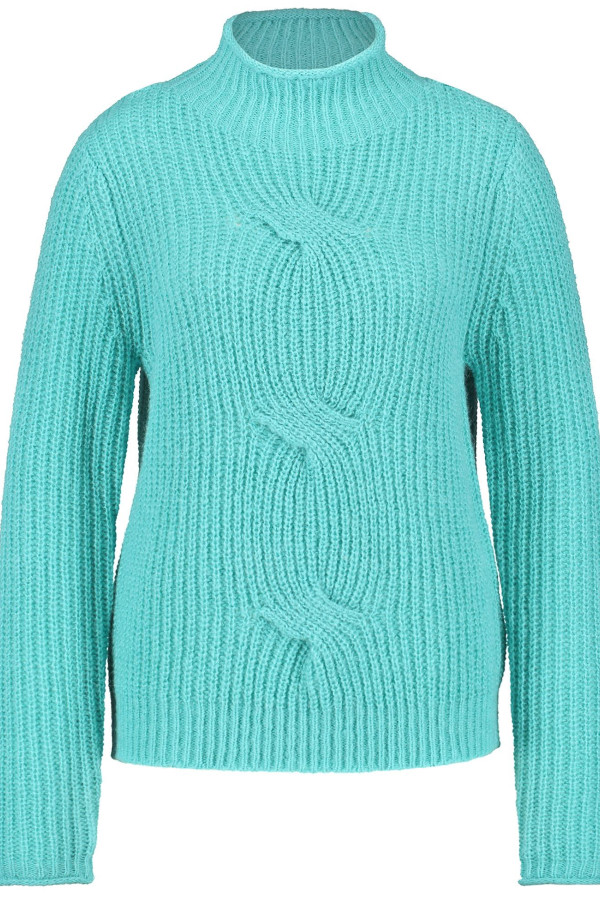 Свитер фактурной вязки