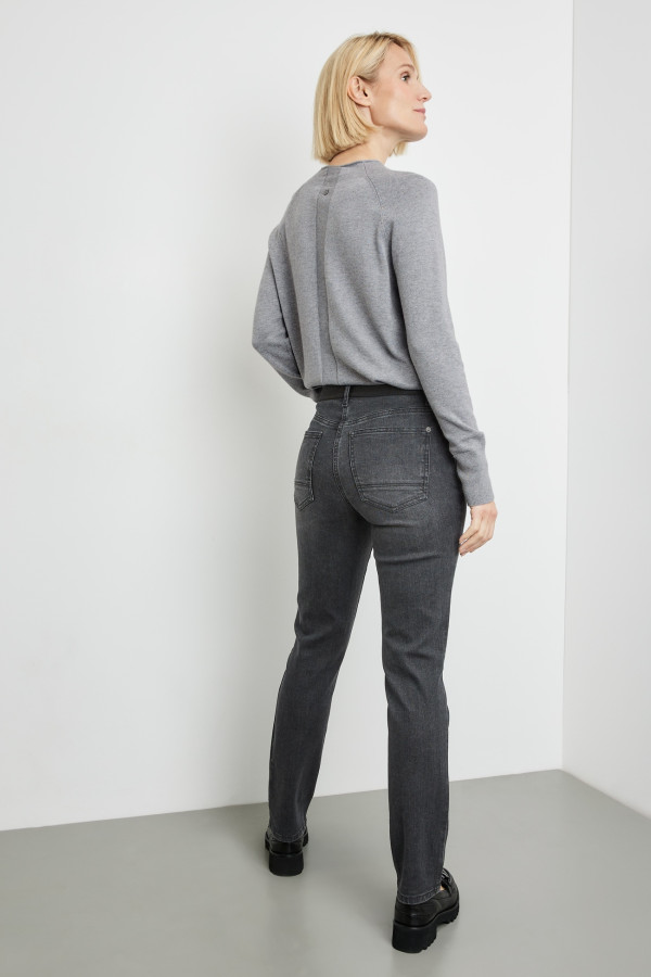 Джинсы с эластичным поясом