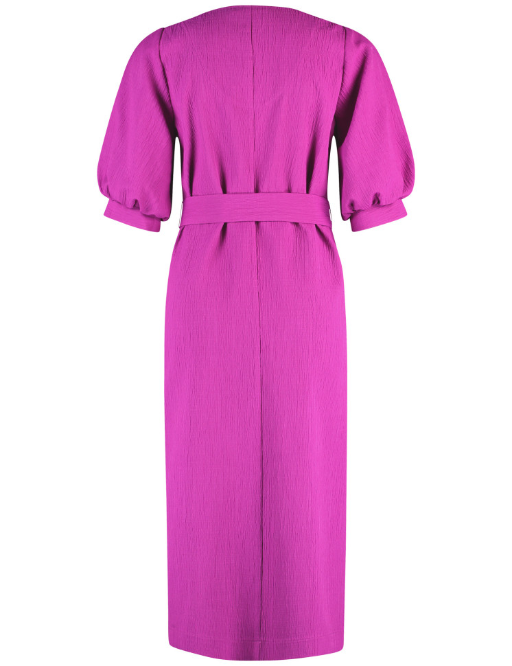 Платье с поясом