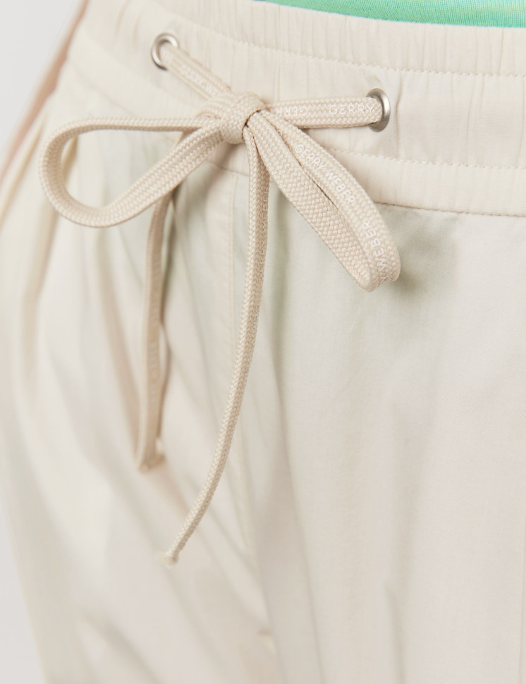 Брюки-джоггеры