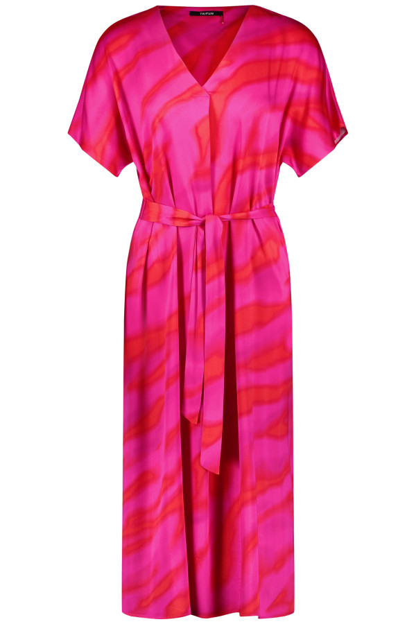 Платье с поясом