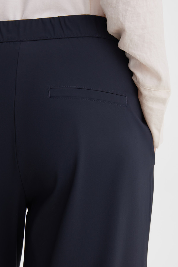 Брюки из эластичной ткани