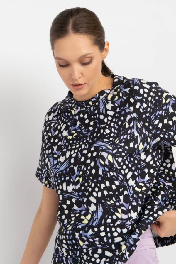 Футболка свободного кроя