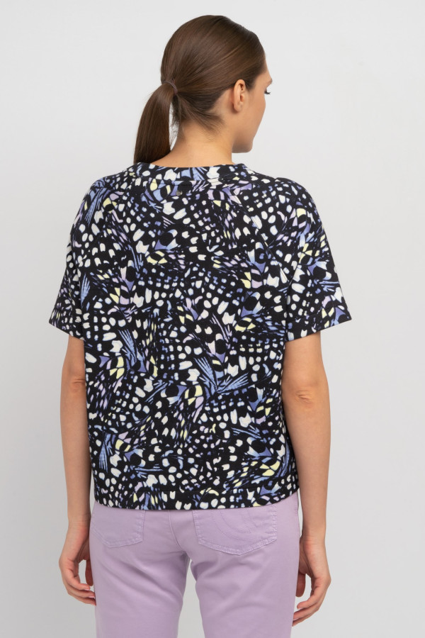 Футболка свободного кроя