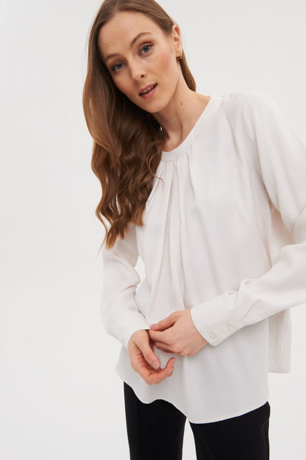 Блузка из 100% вискозы