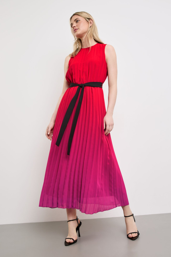 Платье плиссе