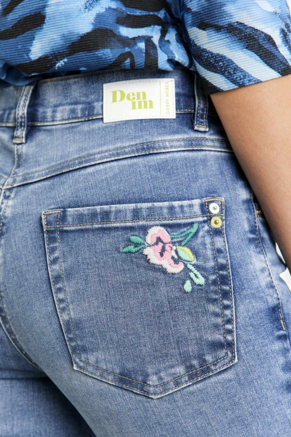 Джинсы клеш