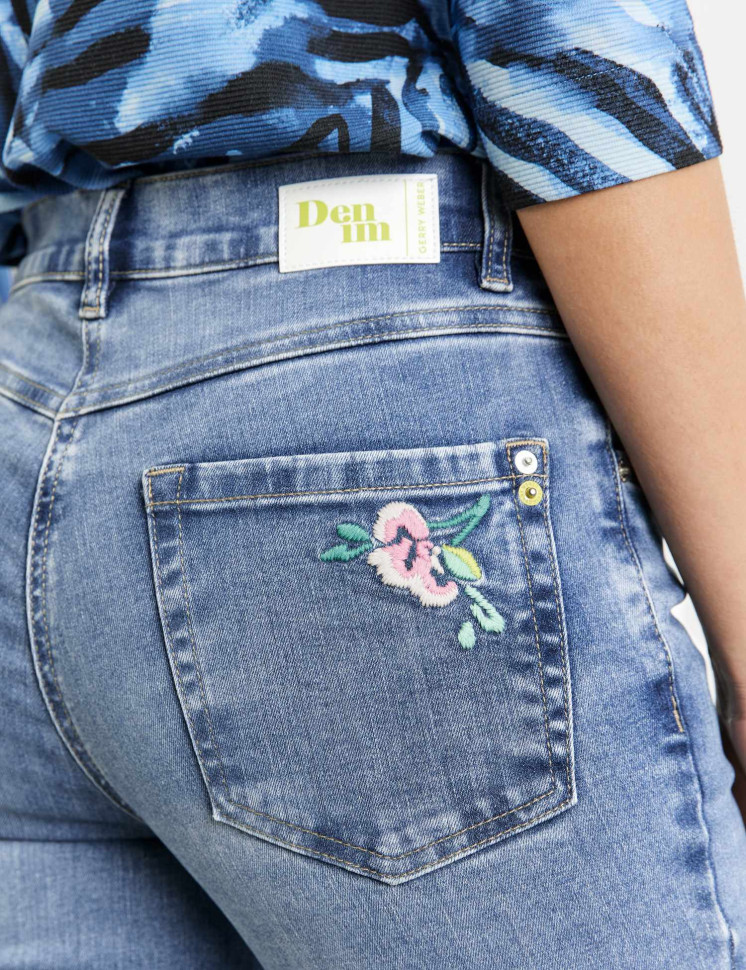 Джинсы клеш