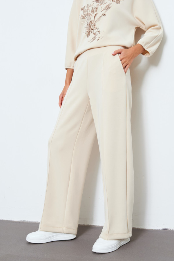 Брюки трикотажные