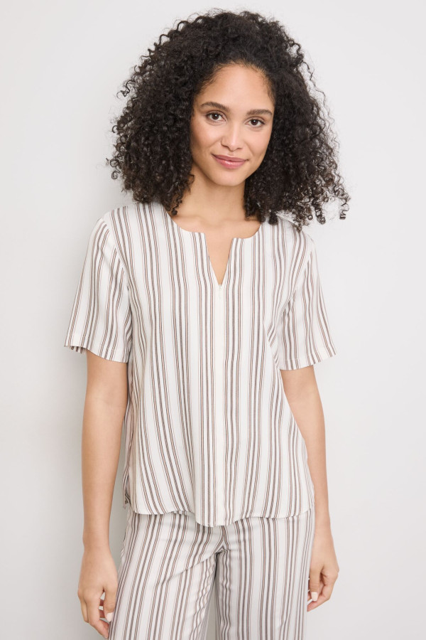 Блузка из вискозы