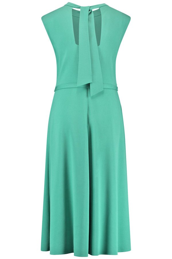 Платье с поясом