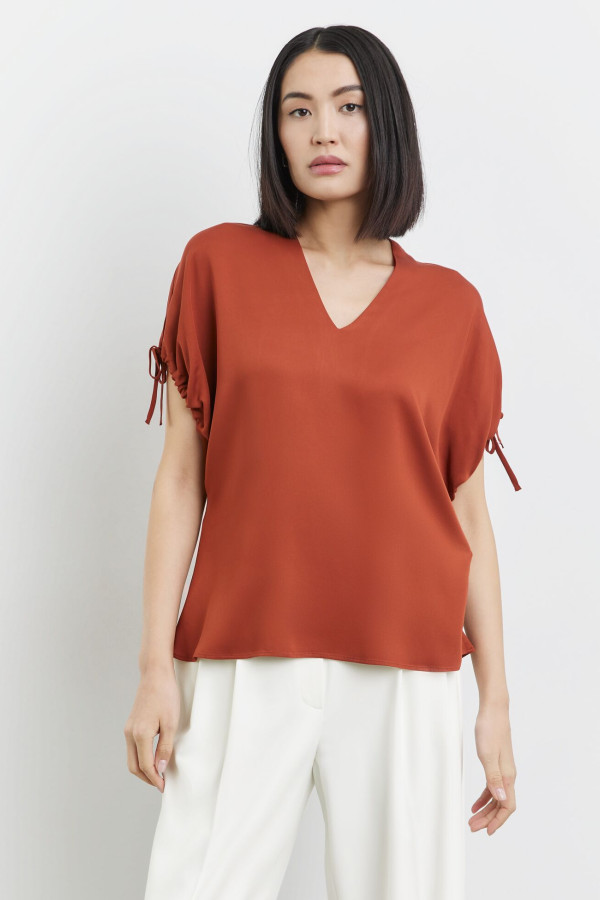 Блузка свободного кроя