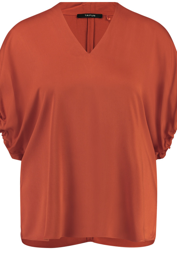 Блузка свободного кроя