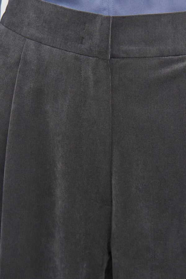 Брюки широкие из вельвета