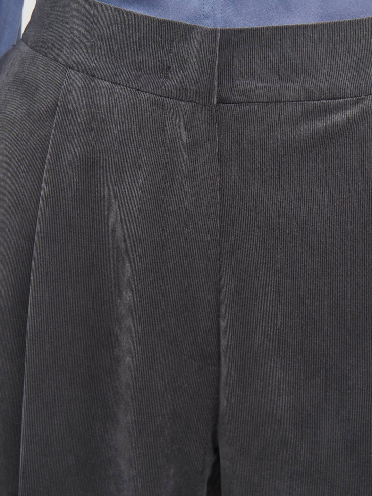 Брюки широкие из вельвета