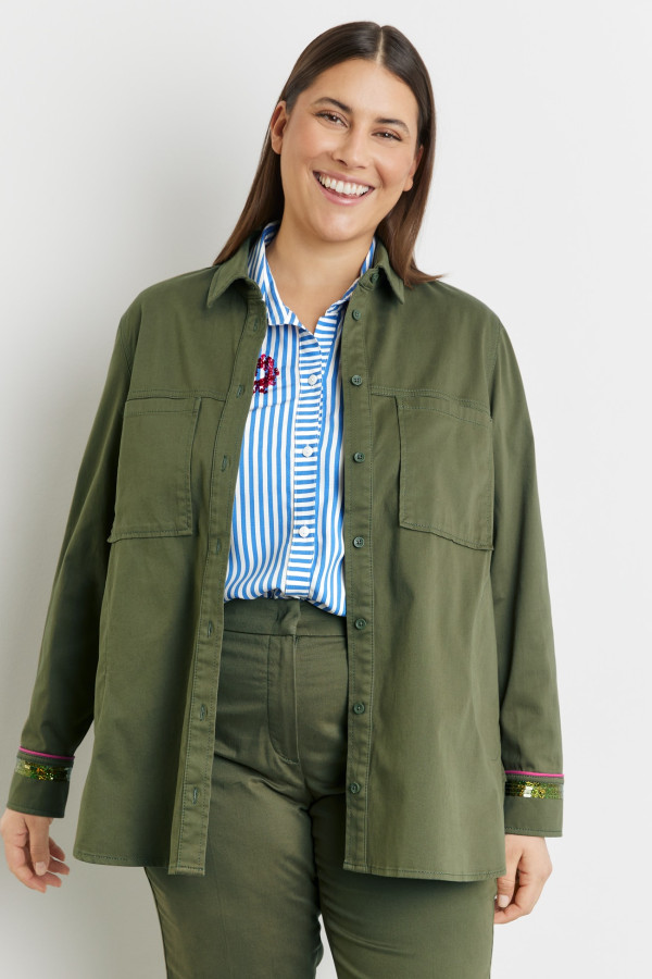 Рубашка в стиле милитари