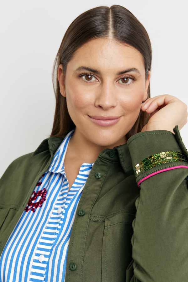Рубашка в стиле милитари
