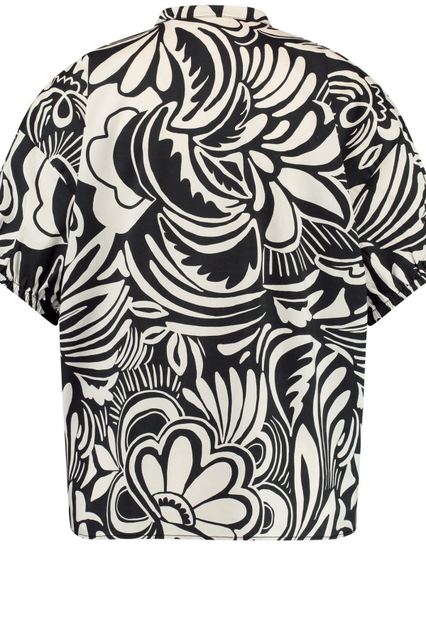 Блузка с цветочным принтом