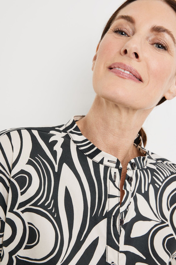 Блузка с цветочным принтом