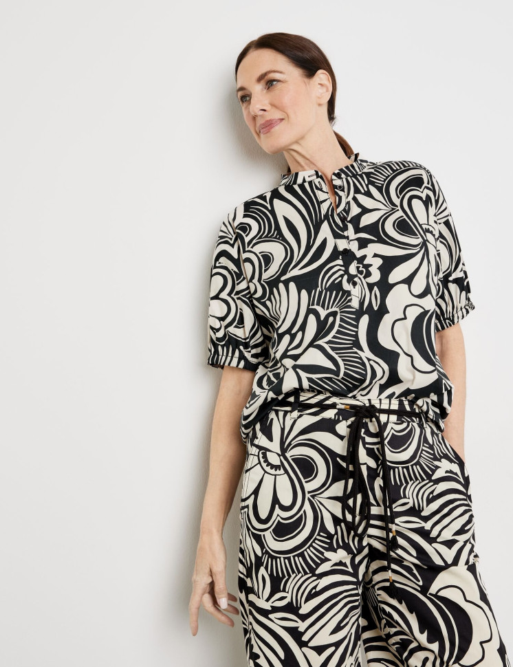 Блузка с цветочным принтом