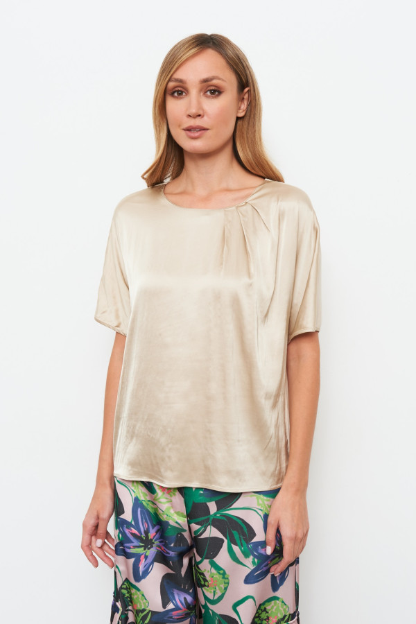 Футболка из комбинированной ткани