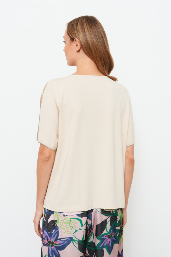 Футболка из комбинированной ткани