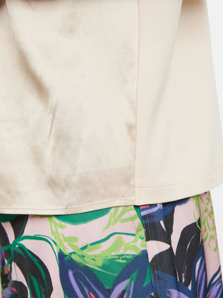 Футболка из комбинированной ткани