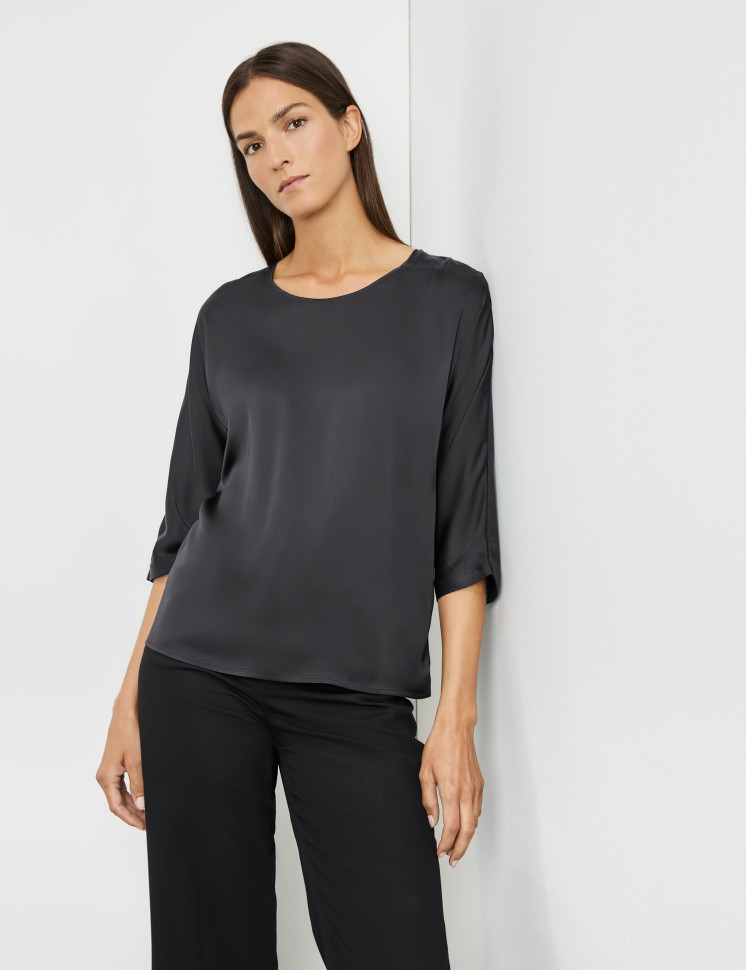 Лонгслив с рукавами 3/4